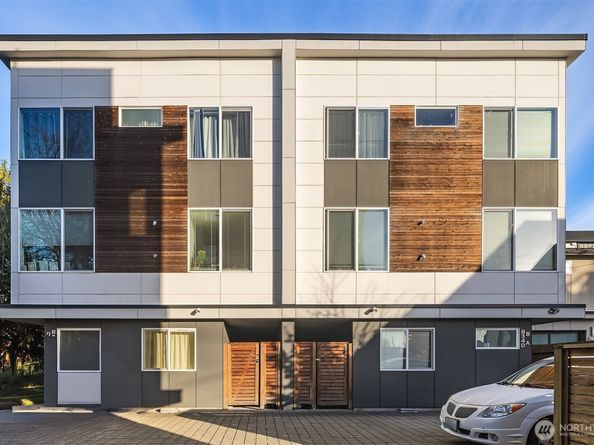 8340 Mary Avenue NW D, Seattle WA 98117
