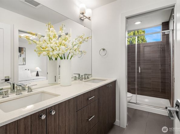 8340 Mary Avenue NW D, Seattle WA 98117