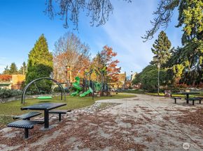 8340 Mary Avenue NW D, Seattle WA 98117