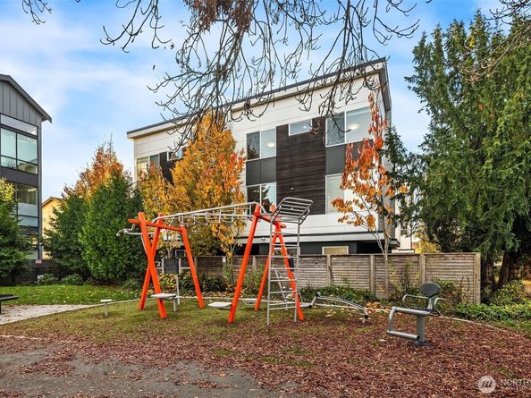 8340 Mary Avenue NW D, Seattle WA 98117