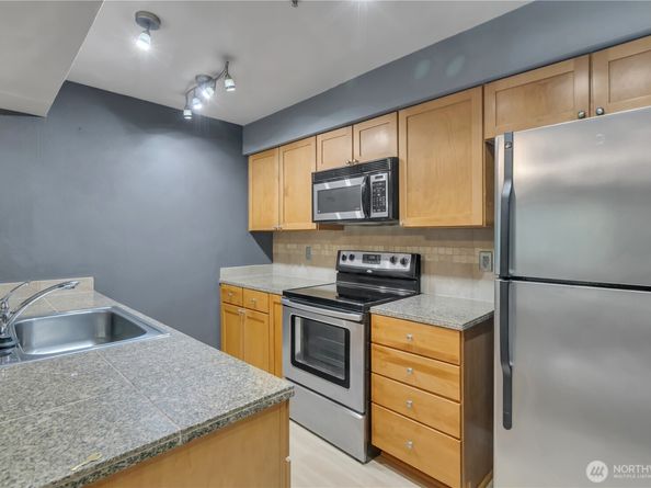 18930 Bothell Everett Highway B304, Bothell WA 98012