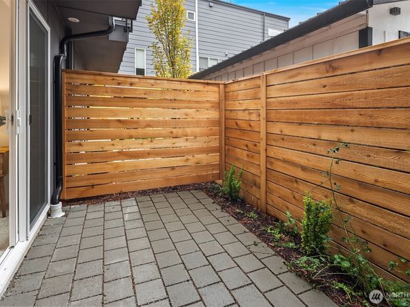 18015 2nd Avenue NE B, Shoreline WA 98155