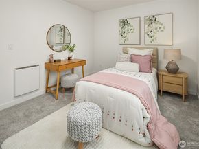 18015 2nd Avenue NE B, Shoreline WA 98155