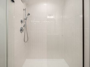 18015 2nd Avenue NE B, Shoreline WA 98155