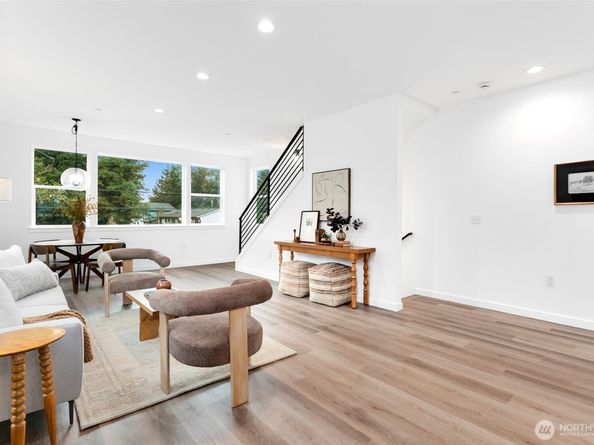 12107 E Gibson Road, Everett WA 98204