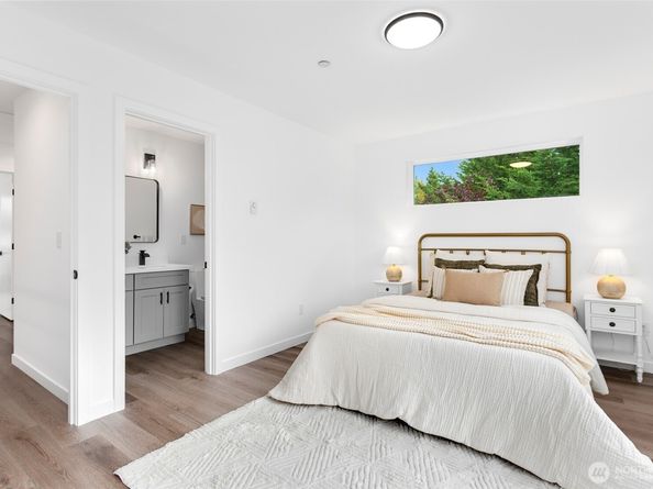 12107 E Gibson Road, Everett WA 98204