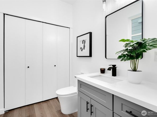 12107 E Gibson Road, Everett WA 98204