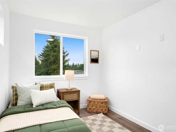 12107 E Gibson Road, Everett WA 98204