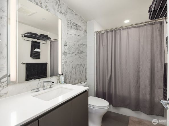 2510 6th Avenue 1305, Seattle WA 98121