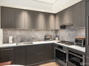 2510 6th Avenue 1305, Seattle WA 98121