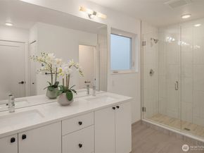 9553 Ashworth Avenue N B, Seattle WA 98103