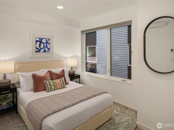 9553 Ashworth Avenue N B, Seattle WA 98103