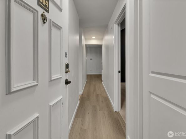 2524 S 317th Street 304, Federal Way WA 98003