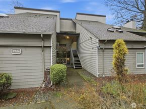 2524 S 317th Street 304, Federal Way WA 98003