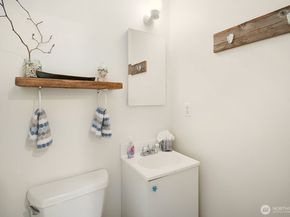 24410 Vashon Highway SW, Vashon WA 98070