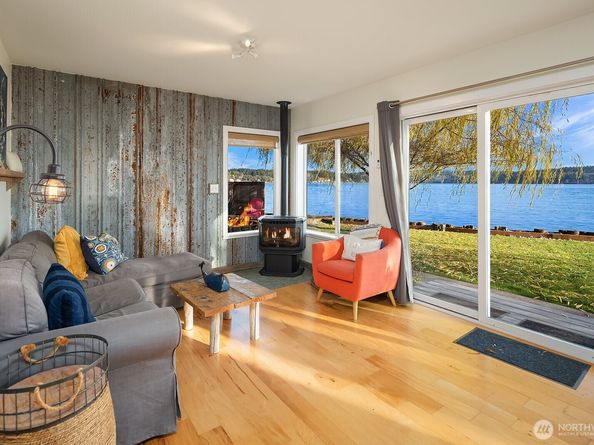 24410 Vashon Highway SW, Vashon WA 98070