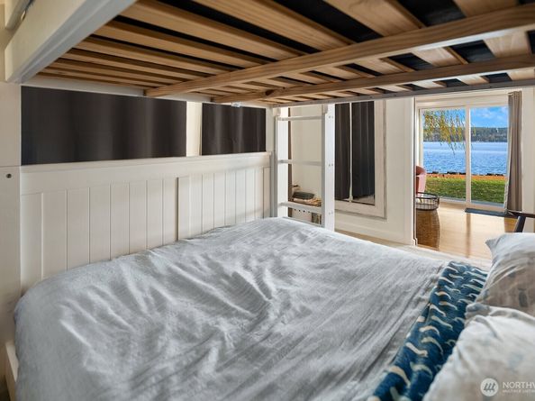 24410 Vashon Highway SW, Vashon WA 98070