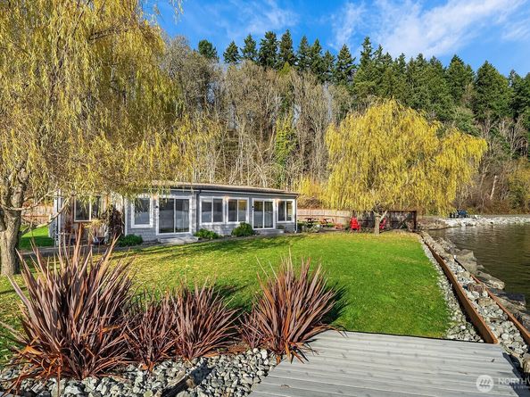 24410 Vashon Highway SW, Vashon WA 98070