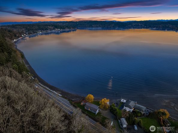 24410 Vashon Highway SW, Vashon WA 98070