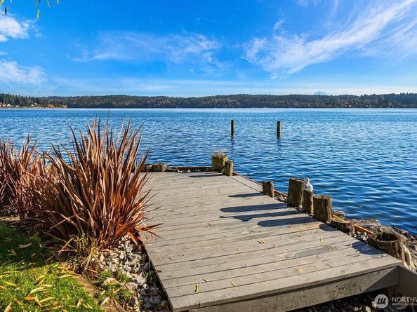 24410 Vashon Highway SW, Vashon WA 98070