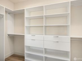 817 18th Avenue W, Kirkland WA 98033