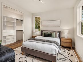 817 18th Avenue W, Kirkland WA 98033