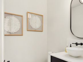 817 18th Avenue W, Kirkland WA 98033