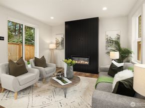 817 18th Avenue W, Kirkland WA 98033