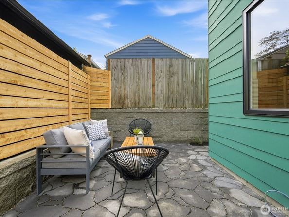 7554 39th Avenue SW, Seattle WA 98126