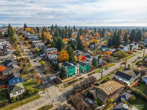 7554 39th Avenue SW, Seattle WA 98126