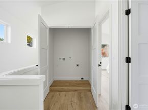 7554 39th Avenue SW, Seattle WA 98126