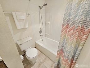 12225 100th Avenue NE B105, Kirkland WA 99034