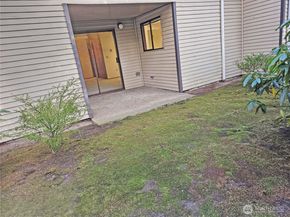 12225 100th Avenue NE B105, Kirkland WA 99034