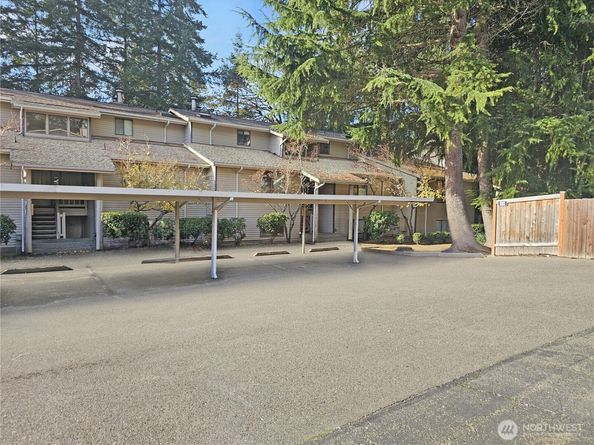 12225 100th Avenue NE B105, Kirkland WA 99034