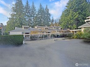 12225 100th Avenue NE B105, Kirkland WA 99034