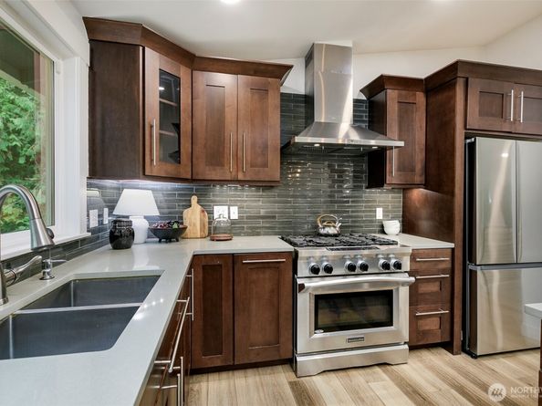 16919 199th Place NE, Woodinville WA 98077