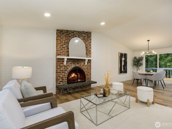 16919 199th Place NE, Woodinville WA 98077