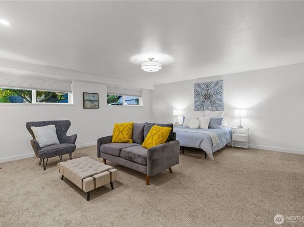 16433 9th Avenue SW, Burien WA 98166