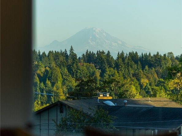 16433 9th Avenue SW, Burien WA 98166