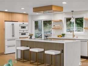 16433 9th Avenue SW, Burien WA 98166