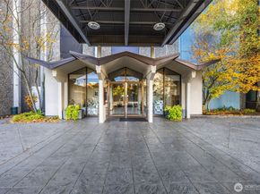 521 5th Avenue W 402, Seattle WA 98119