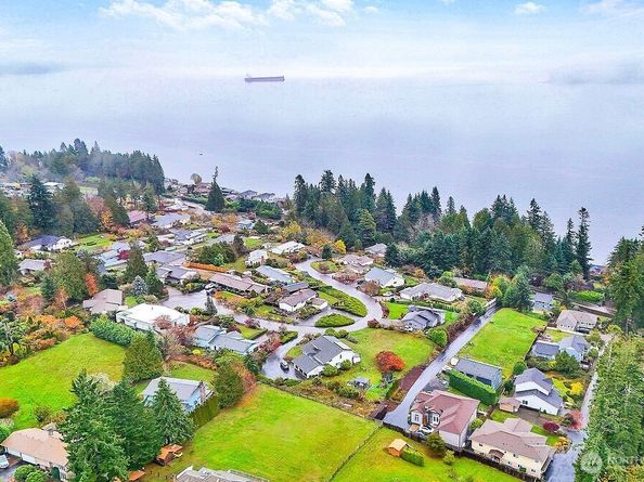 8259 SE O'Farrell Lane, Port Orchard WA 98366