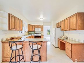 8259 SE O'Farrell Lane, Port Orchard WA 98366