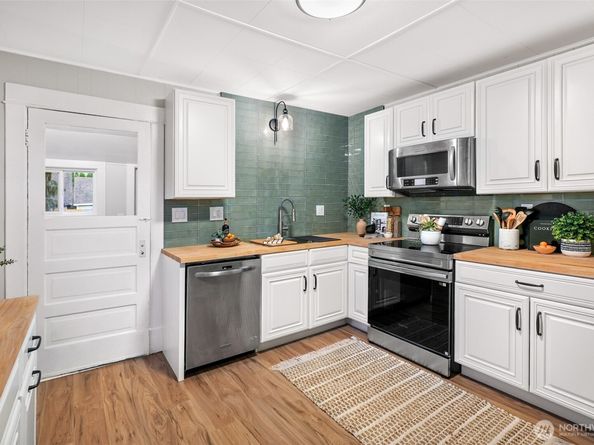 2410 Pine Street, Everett WA 98201