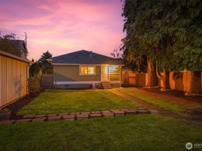 2410 Pine Street, Everett WA 98201