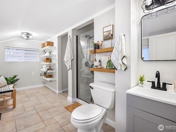 2410 Pine Street, Everett WA 98201