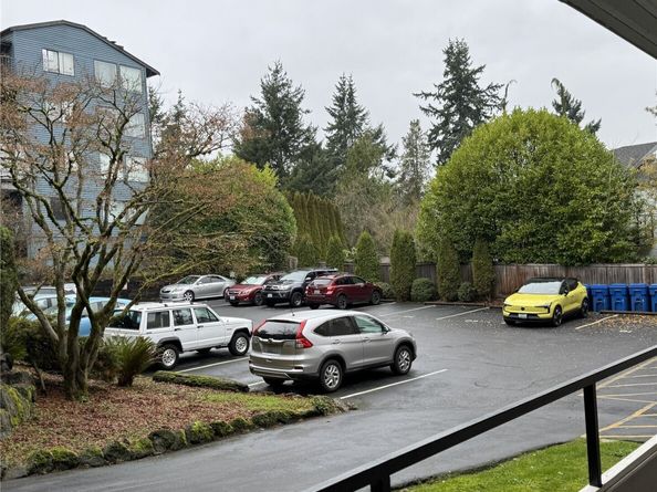 322 N 134th Street 203, Seattle WA 98133
