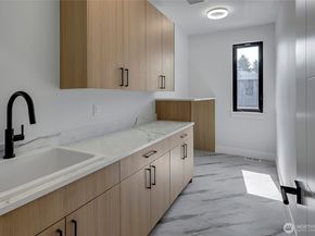 16211 Simonds Road NE, Kenmore WA 98028