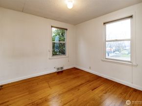 4435 S 144th St, Tukwila WA 98168