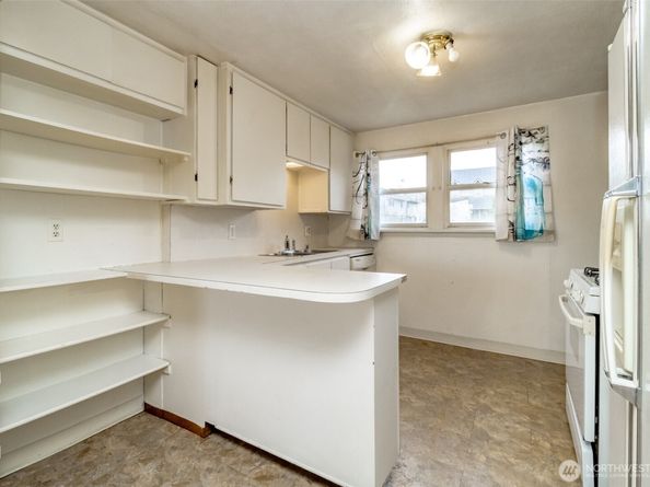 4435 S 144th St, Tukwila WA 98168